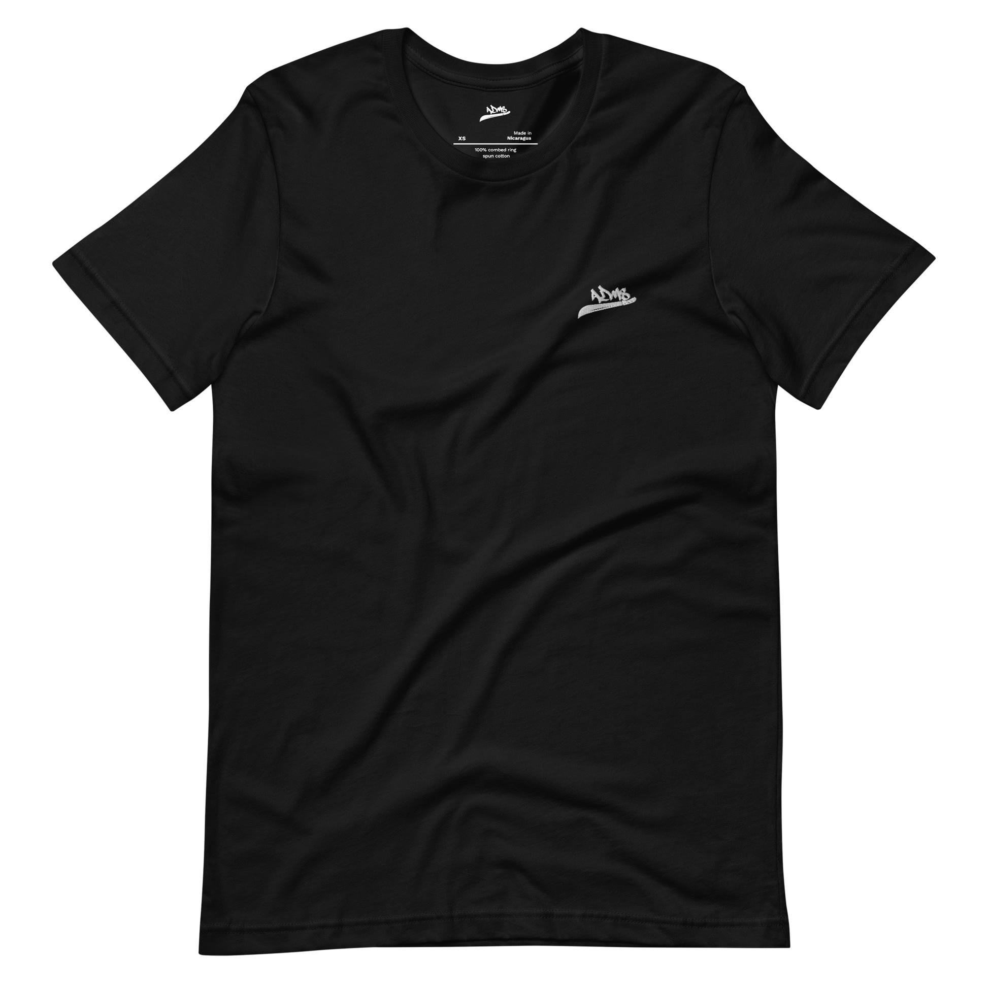 Face du t-shirt noir ClassX avec le logo de la marque brodé sur le côté gauche de la poitrine